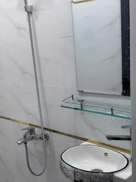 Cần 1 Nam Ở Ghép - Nhà Nguyên Căn - Nội Thất Full