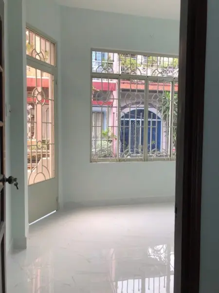 Cho Thuê Mt Bửu Long, Q10, 6P,6Wc, 4 Tầng, 4X18M, Giá 30Triệu