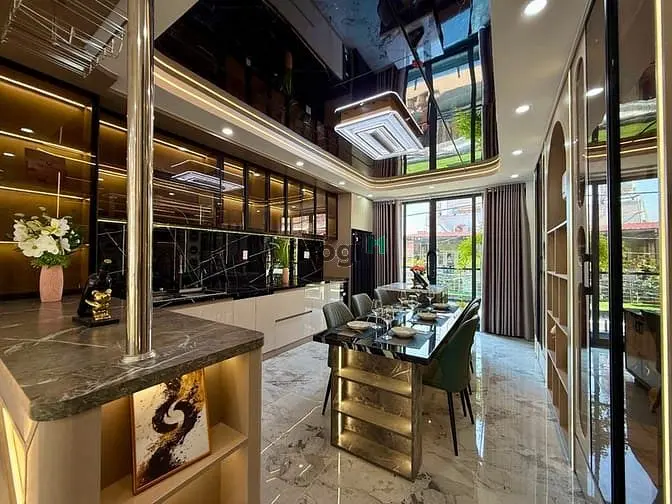 Nhà Sát Gò Vấp, Dt:4X17M, Lửng, 3Lầu, 4Pn, P.thờ, S.thượng, Gara Ô Tô