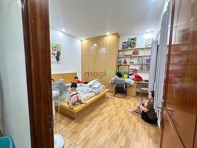 Nhà Thiết Kế Thoáng ,Đep- Hẻm Xe Hơi Thông.85,8M(5X12M2)Giá 8.8 Tỷ Tl