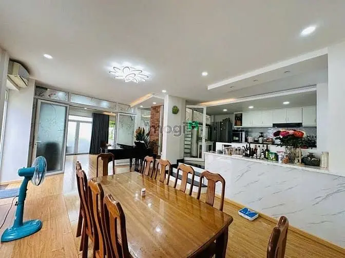 Khu Vip Bình Thạnh - Nhà Lớn, Ngang Đẹp - Kinh Doanh Đa Ngành