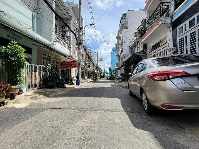 Nhà Lô Gốc Gần Lê Thị Riêng – Thới An, Q12 | 3 Tầng | Hẻm Xe Hơi