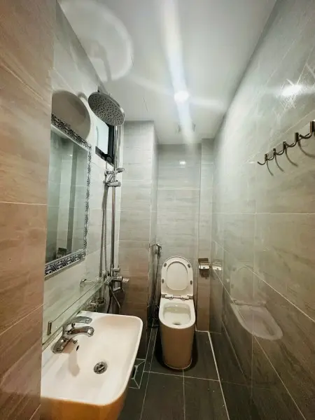 Vị Trí: 69 Ngõ 158 Ngọc Hà, Ba Đình – Khu Vực Yên Tĩnh, Tiện Ích Đầy Đủ.