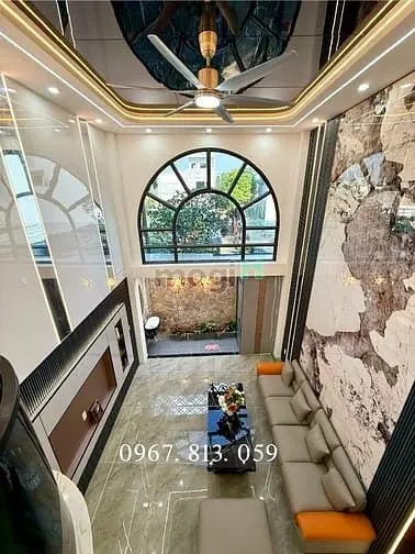 Nhà Mới Đường Xe Hơi, Dt:4X14M, Lửng, 3Lầu, 4Pn, P.thờ, P.xông Hơi, St