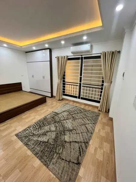 - Chính Chủ Cho Thuê Phòng Trọ 31M, Nhà Mới, Ngõ 18 Đại La ( Bách-Kinh-Xây)