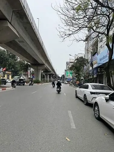 Bán Nhà Mặt Phố Yên Lãng, Vỉa Hè 4M, 29 Tỷ (Thông Tin Thật)