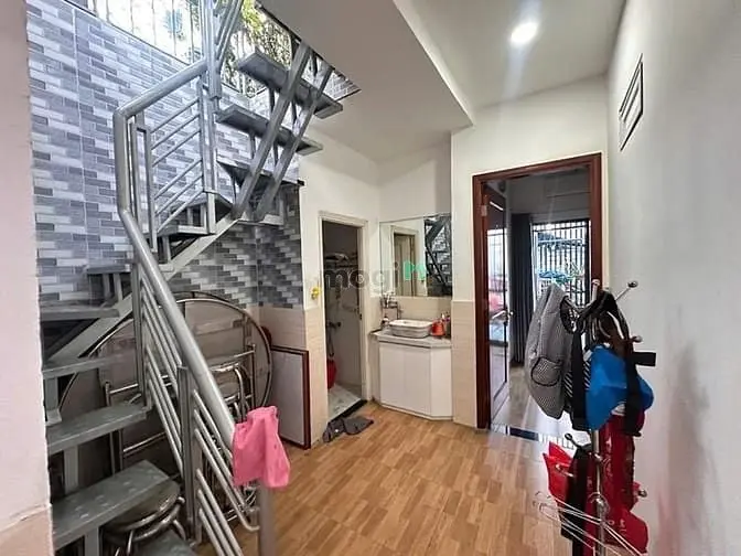 Nhà Thiết Kế Thoáng ,Đep- Hẻm Xe Hơi Thông.85,8M(5X12M2)Giá 8.8 Tỷ Tl