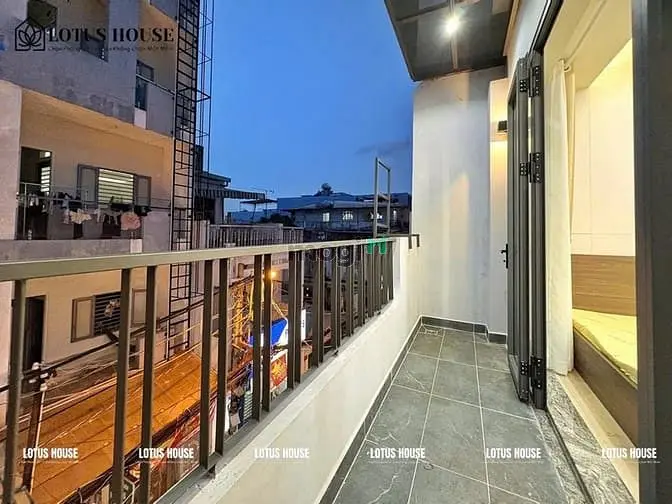 Cho Thuê Căn Hộ Có Ban Công - Ngay Đường 3 Tháng 2, Quận 10