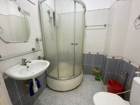 Phòng Cao Cấp, Đầy Đủ Tiện Nghi. Gần Đài Truyền Hình Và Trường Khoa Học Xã Hội & Nhân Văn 200 Mét