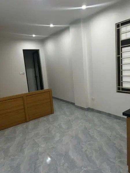 Cho Thuê Phòng Mới Tầng 3, 4, 5 Tại Nhà 6 Tầng Ngõ 445 Lạc Long Quân, Gần Ngoại Giao Đoàn, Hồ Tây.