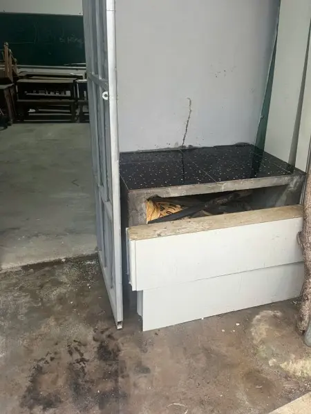 Phòng Sạch Có Điều Hòa - Wc Riêng - Tắm Riêng - Bếp Riêng - Nhà Xe Riêng