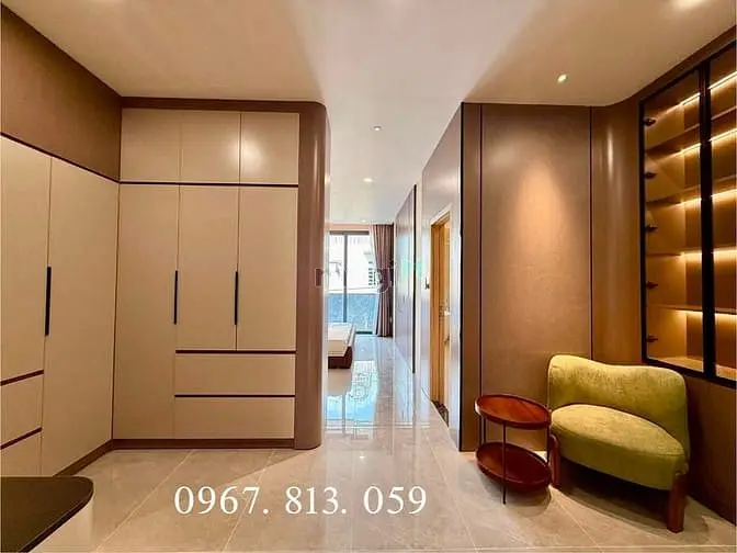 Nhà Dt:5X20M, Trệt, 3 Lầu, 4Pn, 6Vs, Sân Ô Tô, 637 Đường Hà Huy Giáp