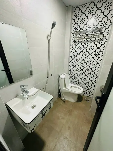 Cho Thuê 1 Ngủ 1 Vs Tại Số 8/235 Yên Hòa, Rộng 23M