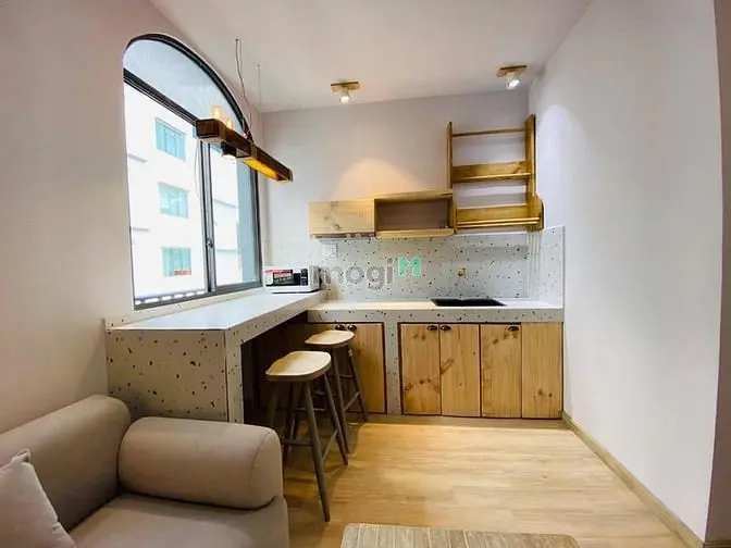 Căn Hộ Ban Công Cao Cấp Tại Ngã Tư Hàng Xanh Ưu Tiên Văn Phòng