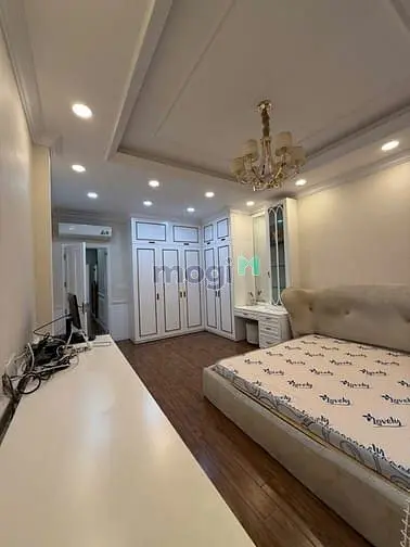 Rẻ 80Tr! Cho Thuê Mt Đ. Lý Văn Phức, Q. 1 – 4X20M – 5 Tầng Thang Máy