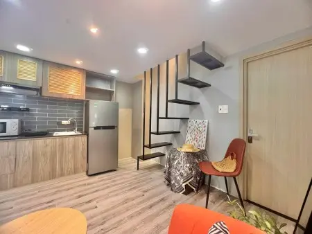 Duplex 1 Phòng Ngủ Gác Cao 1M7 Có Thang Máy Ngay Đường Hoa Mai, Q. Phú Nhuận