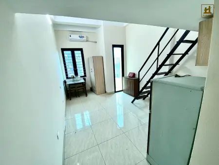 Tổ 8 Đa Sỹ - Studio Full Nội Thất - Ngay Thcs Kiến Hưng - Taxi Đỗ Cửa