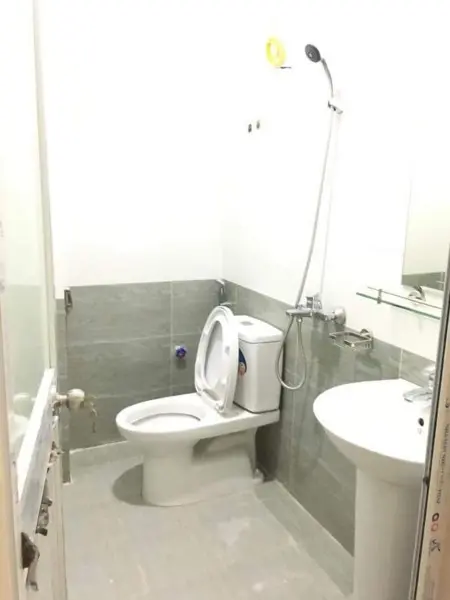 Cho Thuê Nhà Làm Văn Phòng, Cửa Hàng Kinh Doanh, Shop,.. . Tầng 1 + 2