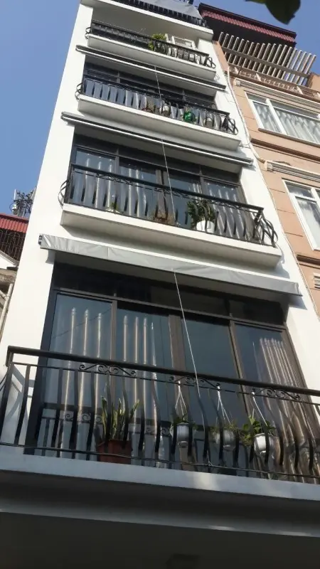 Cho Thuê Phòng Tầng 5, 30M2, Thang Máy, Mới, Đủ Đồ, Thoáng, Nguyễn Khánh Toàn, Cầu Giấy.