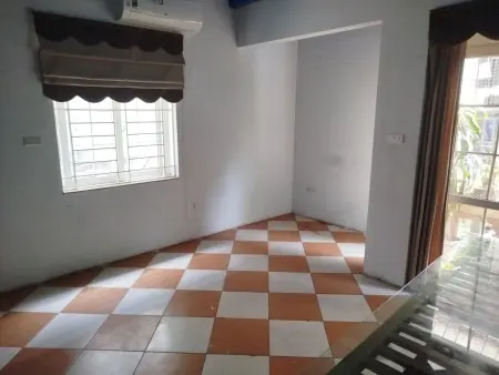 Cho Thuê Nhà 3 Tầng, 25M2, Ngõ 1B Hai Bà Trưng, Hà Nội