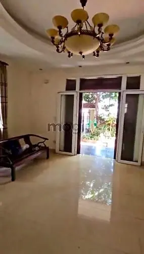 Bán Biệt Thự Vip Kđt Pháp Vân, Vị Trí Đẹp, View Thoáng, 335M, 4 Tầng