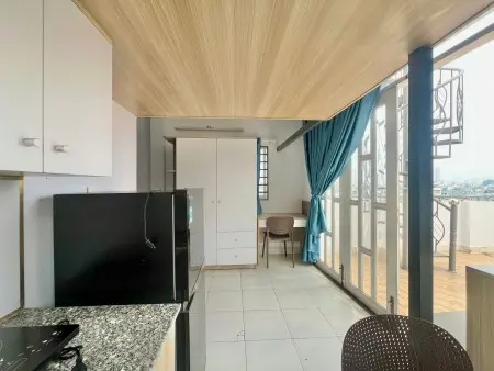 Cho Thuê Phòng Gác Ban Công Thoáng Mát Tạ Quang Bửu Quận 8 Gần Chợ Rạch Ông