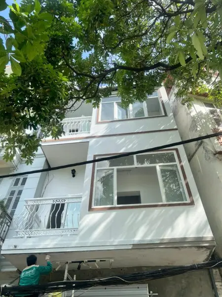 Cho Thuê Tầng 2 Nhà Mặt Hồ Đống Đa, Hn