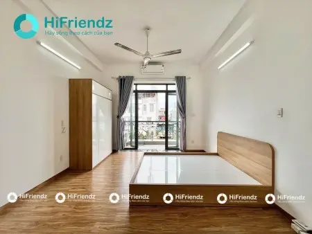 Chính Chủ Căn Hộ Ban Công Diện Tích Rộng Thoáng, Đầy Đủ Nội Thất, Có Thang Máy