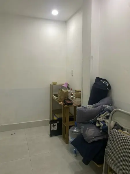 Phòng Trọ 2Tr6 Có Máy Lạnh, Gần Đại Học Luật