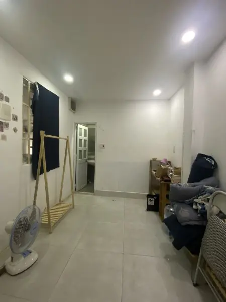 Phòng Trọ 2Tr6 Có Máy Lạnh, Gần Đại Học Luật