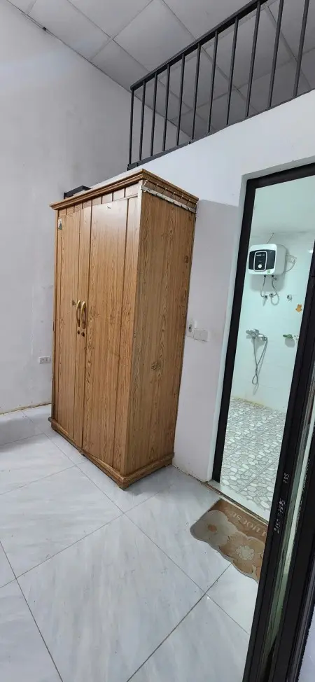 Cho Thuê Căn Hộ Khép Kín 1 Khách 1 Ngủ Có Gác Xép Tại Ngõ 68 Cầu Giấy 5Tr
