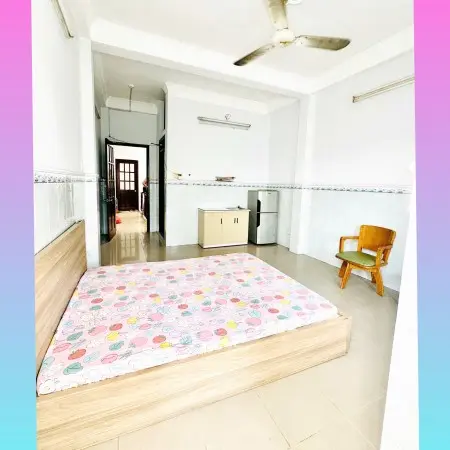 Chính Chủ Cho Thuê Căn Hộ Dịch Vụ Ban Công Full Nội Thất Đường Trường Chinh