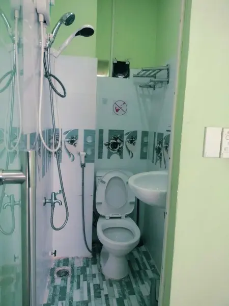 Cho Thuê Nhà Nguyên Căn 3 Tầng – Trung Tâm Quận 1 – Sát Phố Tây Bùi Viện