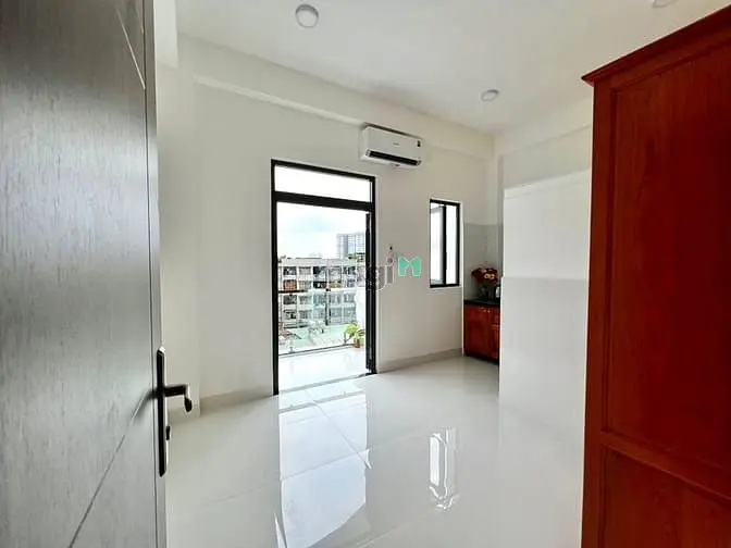 Phòng Ban Công Mới Xây Siêu Thoáng Mát, Nội Thất Cơ Bản Lê Ngã Tân Phú