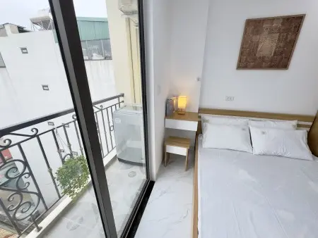 Cho Thuê Phòng Studio Full Đồ Ban Công Thoáng Tại Nguyễn Hoàng - Mỹ Đình