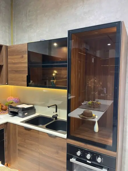 [Quận Bình Tân] Cho Thuê Văn Phòng Đẹp – Dọn Vào Làm Ngay