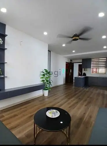 83M2, 2Pn, 2Wc, Căn Góc, Nội Thất, 13Tr/Th, Chung Cư Screc, Trường Sa,