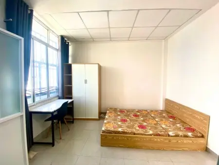 Mình Cần Pass Phòng Ạ. Hợp Đồng Kết Thúc 11/2025, Nếu Ở Lâu Dài Có Thể Gia Hạn Lại Ạ.