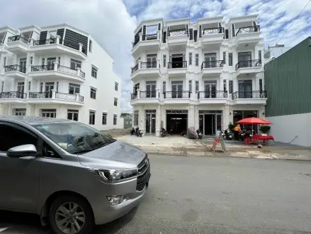 Chính Chủ Cho Thuê Nhà Mặt Tiền- Shophouse Ngay Chợ