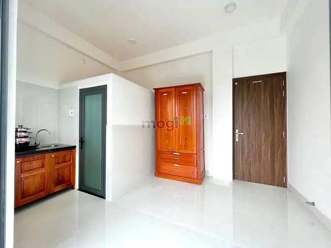 Phòng Ban Công Mới Xây Siêu Thoáng Mát, Nội Thất Cơ Bản Lê Ngã Tân Phú