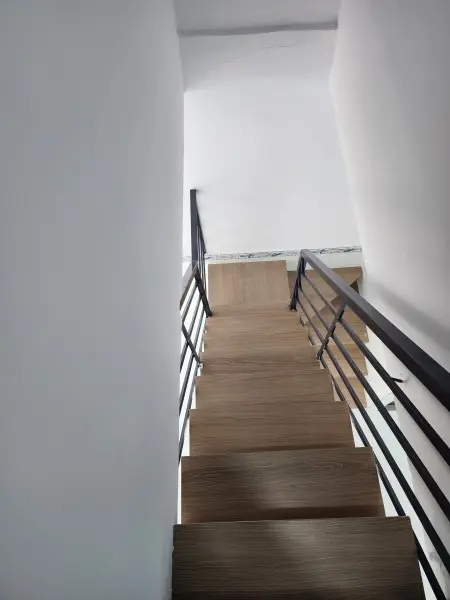 Nhà Đẹp Có Nội Thất, Gần Chợ, Trường Học, Khu Dân Cư An Ninh