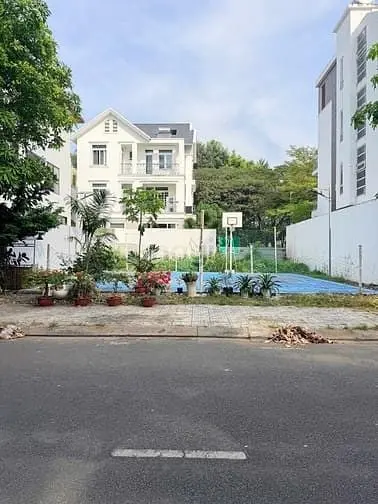 Chính Chủ Gửi: Bán Nền Biệt Thự Mặt Tiền Đường Trịnh Công Sơn, Q.9