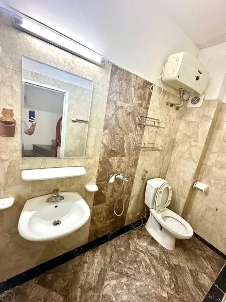 Phòng Trọ Full Đồ, 25 M2, Có Ban Công, Hai Bà Trưng