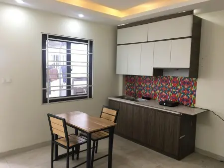 Căn Hộ 2 Phòng Ngủ Lạc Long Quân Gần Hồ Tây Giá 7.2Tr