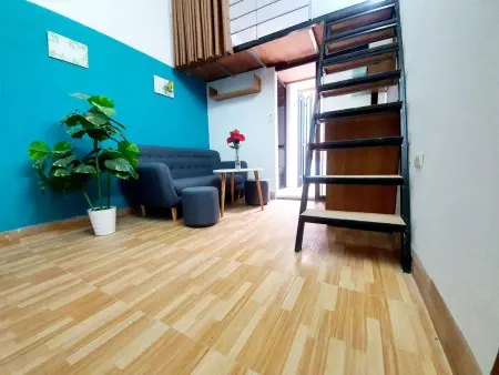 Căn Hộ Gác Xép Gần Cầu Trắng - Đầy Đủ Nội Thất - Oto Đỗ Cửa