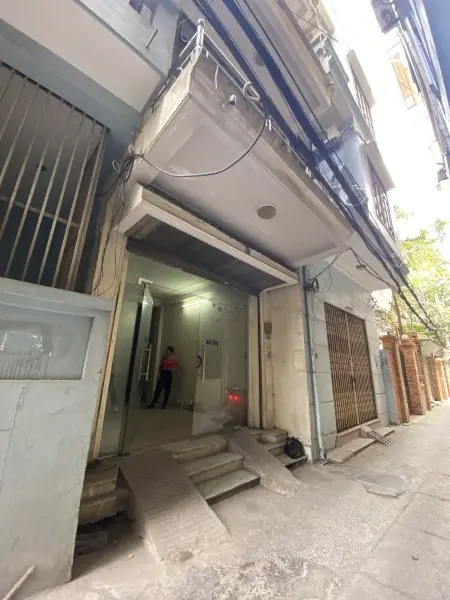 Chính Chủ Cho Thuê Nhà Ngõ 118 Nguyễn Khánh Toàn - Giá Rẻ; Ô Tô Đỗ Cửa