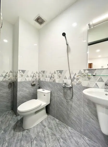 Phòng Đẹp Mới Full Nt Ngay Cầu Nguyễn Tri Phương