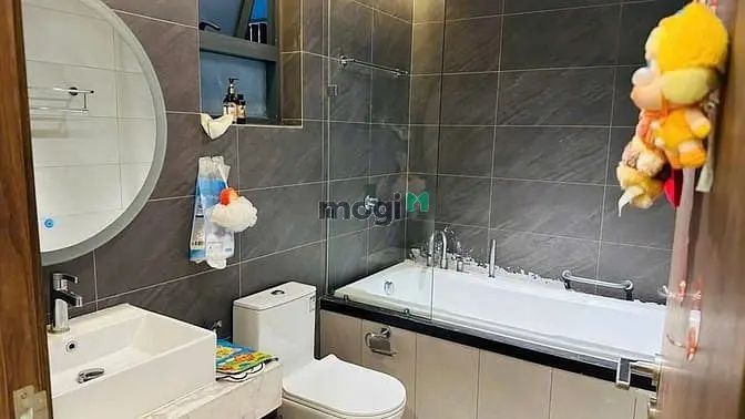 12Tr5/Th, C/C Screc, Trường Sa, P12, Q3, 85M2, 2Pn, 2Wc, Căn Góc.