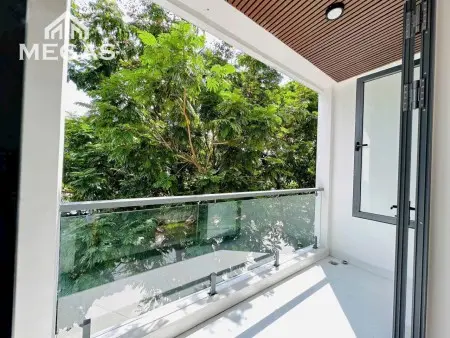 Cho Thuê Căn Hộ Có Ban Công Ở Đường Nguyễn Hữu Cảnh View Landmark Thuận Tiện Di Chuyển Quận 1