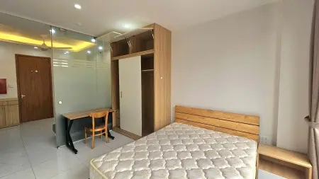 Cho Thuê Ccmn Tại Đội Cấn - Ba Đình️ngõ 195 Đội Cấn ( Ô Tô Đỗ Cửa )